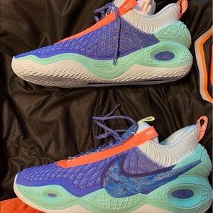 Nike Mens Basketball shoes